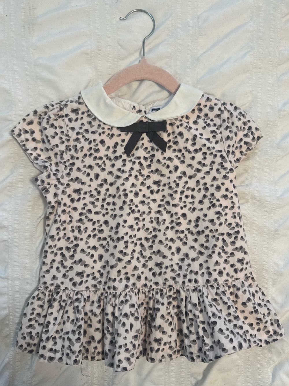 Janie and Jack Cream Peter Pan Collar Leopard Print Top with Black Bow Size 4